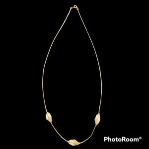 Vintage Adorable Gold Toned Faux Pearl Necklace